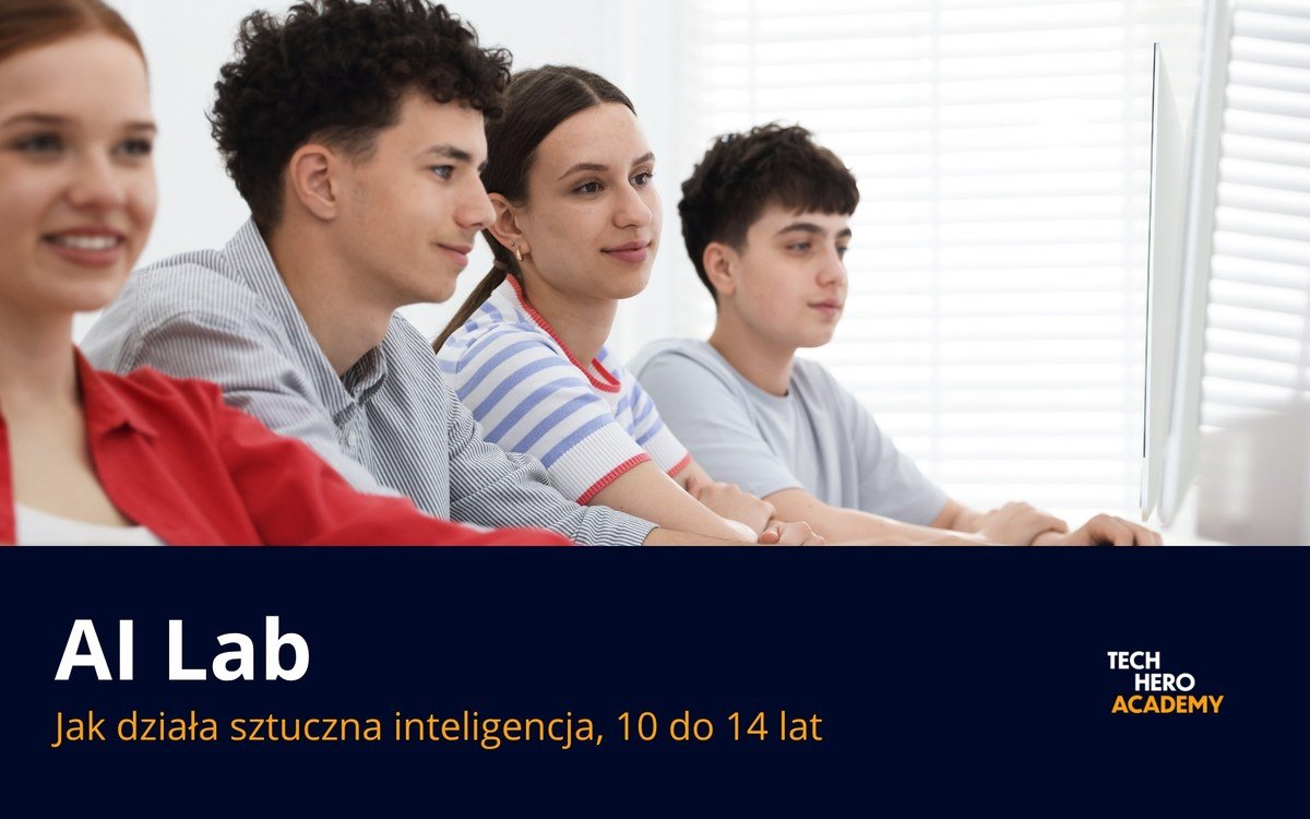 Grupa mlodziezy przy komputerach na zajeciach AI Lab